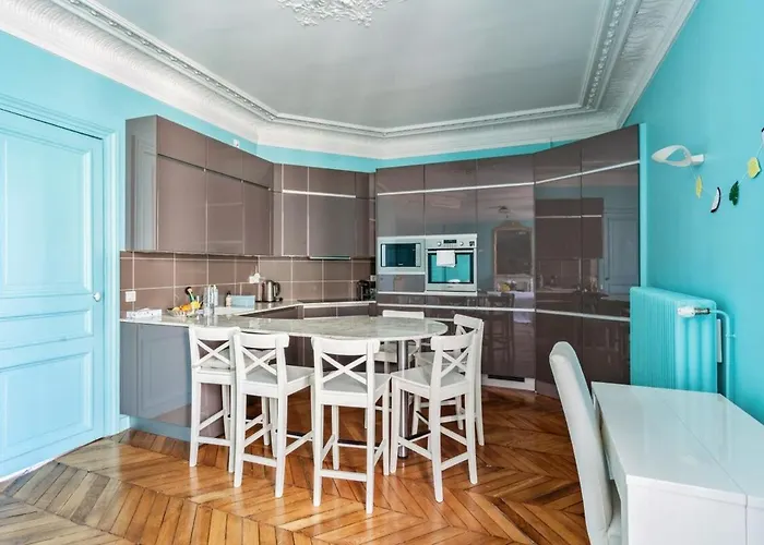 The Azure Pearl - Spacious & Modern - By Mon Petit Fare 아파트 파리